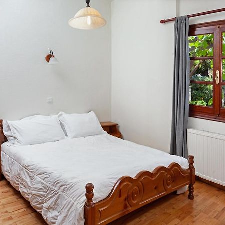 Elatos Country House Bed & Breakfast ปอร์เตเรีย ภายนอก รูปภาพ