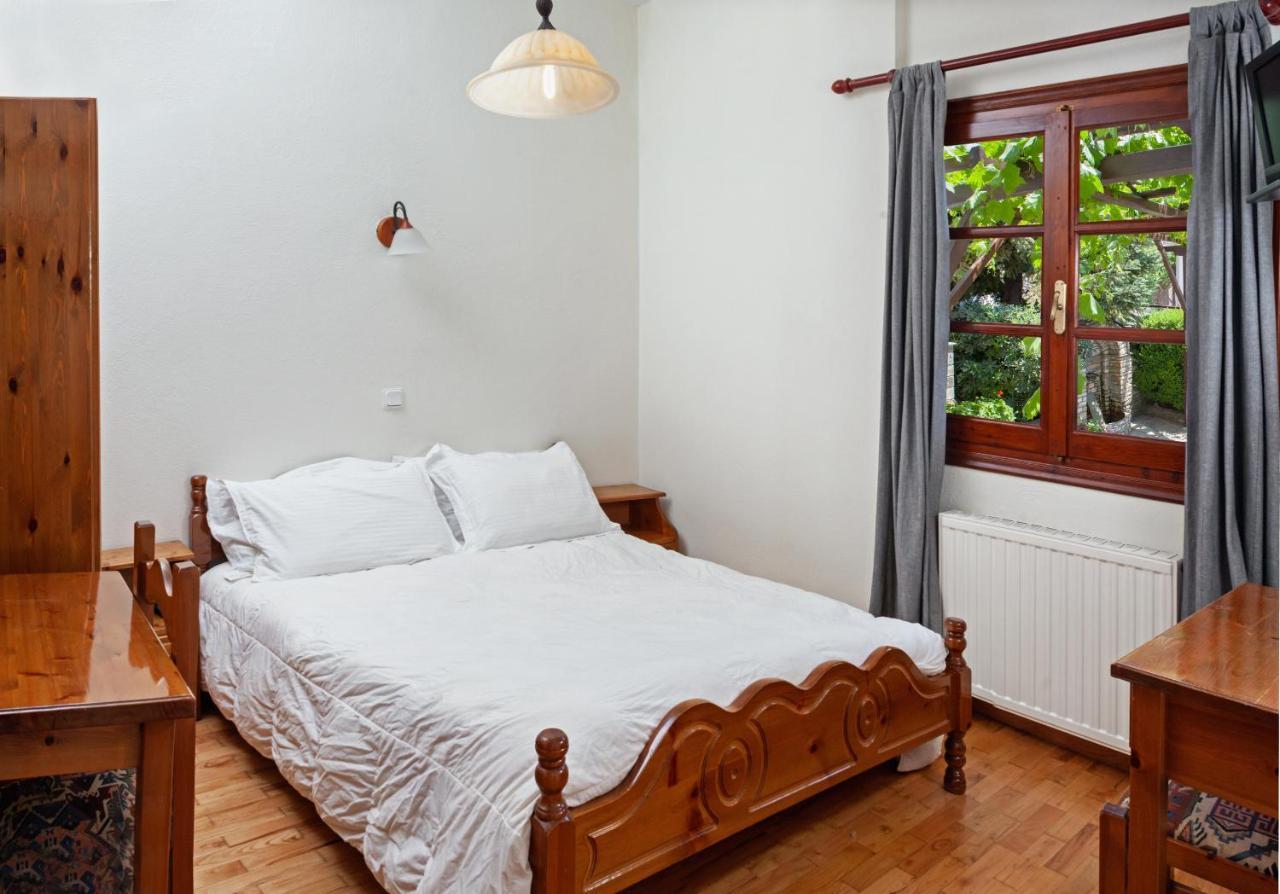 Elatos Country House Bed & Breakfast ปอร์เตเรีย ภายนอก รูปภาพ