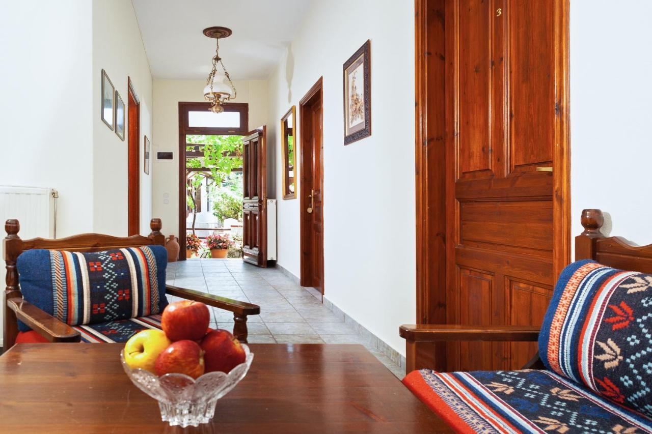 Elatos Country House Bed & Breakfast ปอร์เตเรีย ภายนอก รูปภาพ
