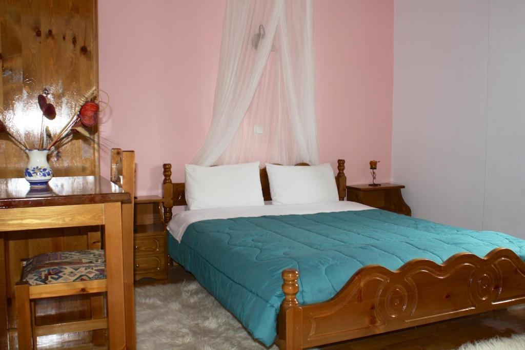 Elatos Country House Bed & Breakfast ปอร์เตเรีย ภายนอก รูปภาพ