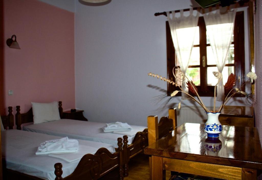 Elatos Country House Bed & Breakfast ปอร์เตเรีย ภายนอก รูปภาพ