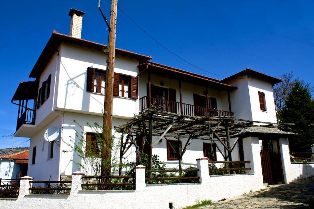 Elatos Country House Bed & Breakfast ปอร์เตเรีย ภายนอก รูปภาพ